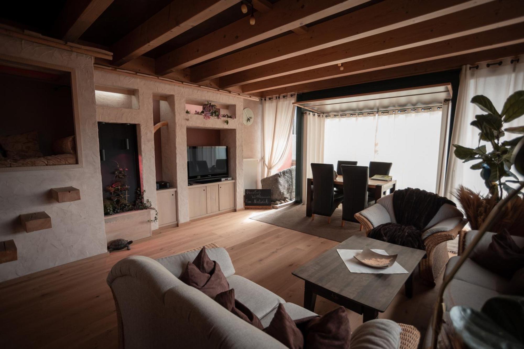 Suedlaendisches Chalet Mit Hauseigener Sauna Viechtach Esterno foto